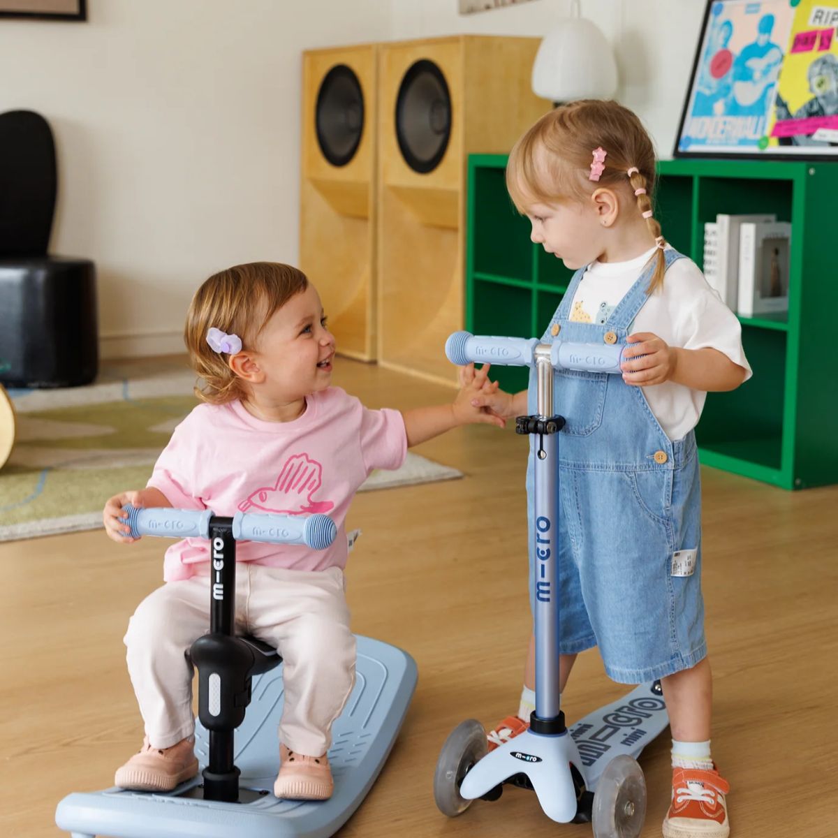 Patinete Infantil Micro Kickboard Mini Rock & Go LED 6 em 1 com Balanço Ocean Slate - Built for Years of Adventures